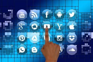 Informatique, réseaux sociaux, You Tube